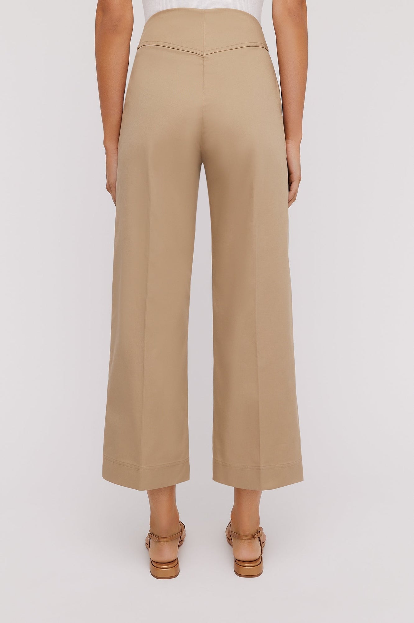 Sateen Cropped W/ Leg Trouser Dark Sand DARK.SAND - Scanlan Theodore US