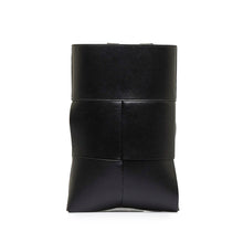 Bottega Veneta | Pre-Owned Maxi Intrecciato Cut Out Crossbody Bag | Black
