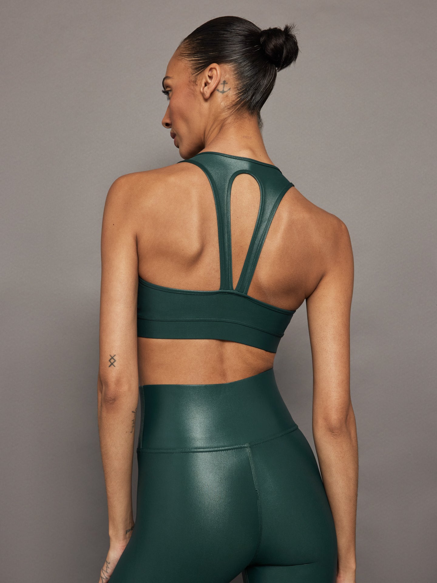 Carbon38 | Action Bra 2.0 in Takara Shine | Ponderosa Pine