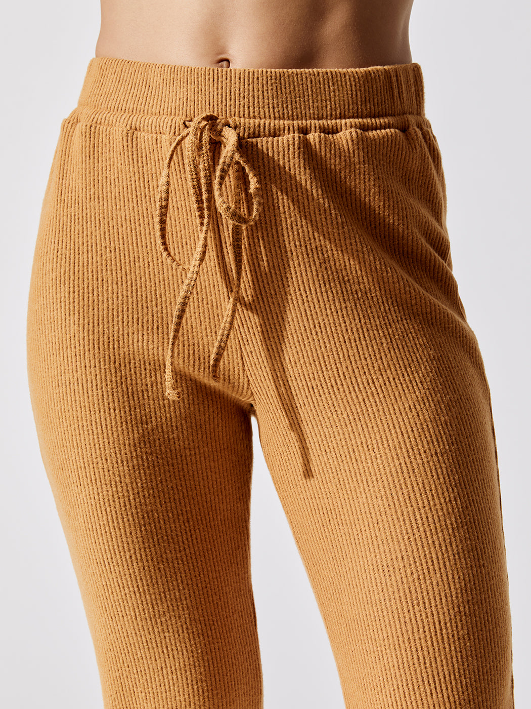 Carbon38 | Brushed Ribbed Slim Jogger | Brown Sugar
