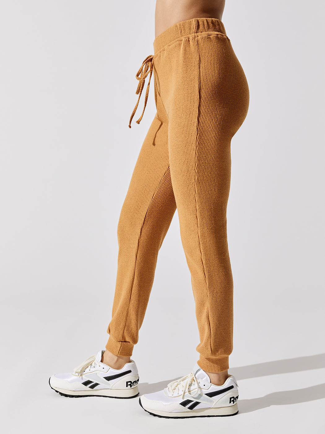 Carbon38 | Brushed Ribbed Slim Jogger | Brown Sugar