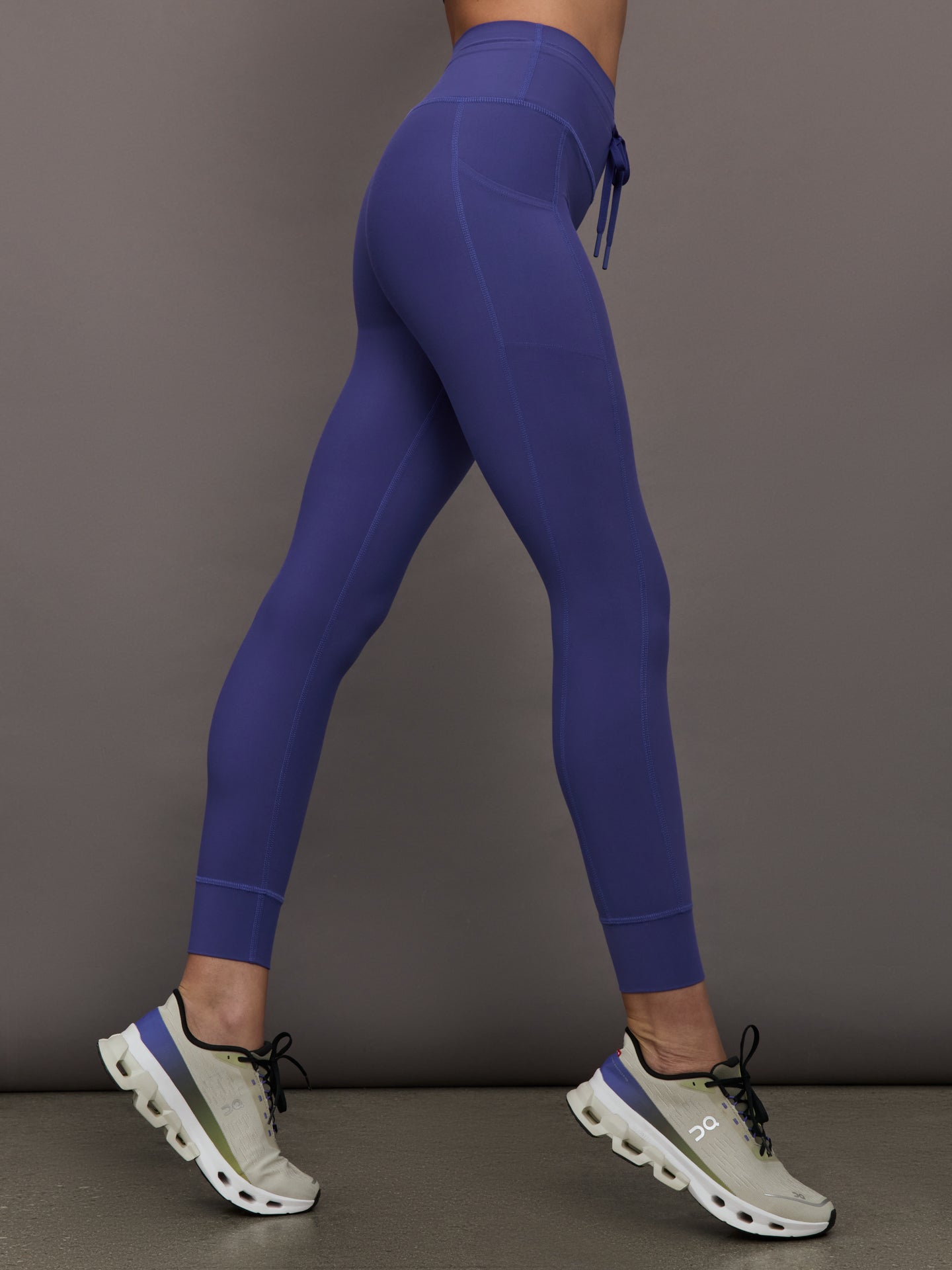 High Rise Sport Pocket Legging in Melt | Future Dusk