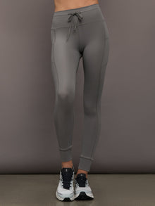 Women’s high-rise ribbed Melt leggings in Steel Grey, front view.