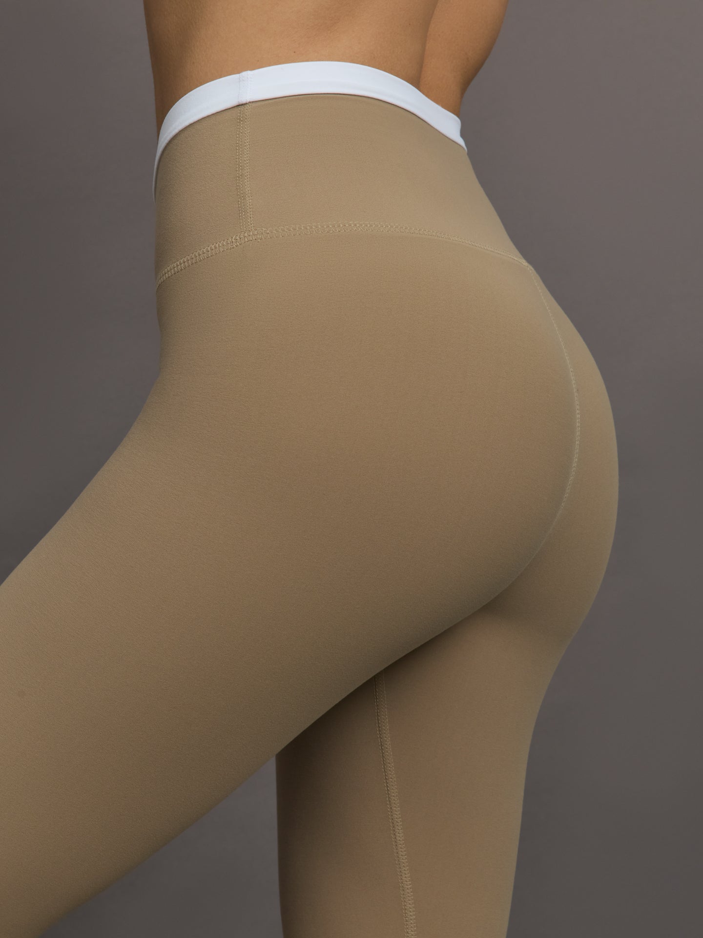 Contrast Waistband Legging in Melt | Chinchilla / White