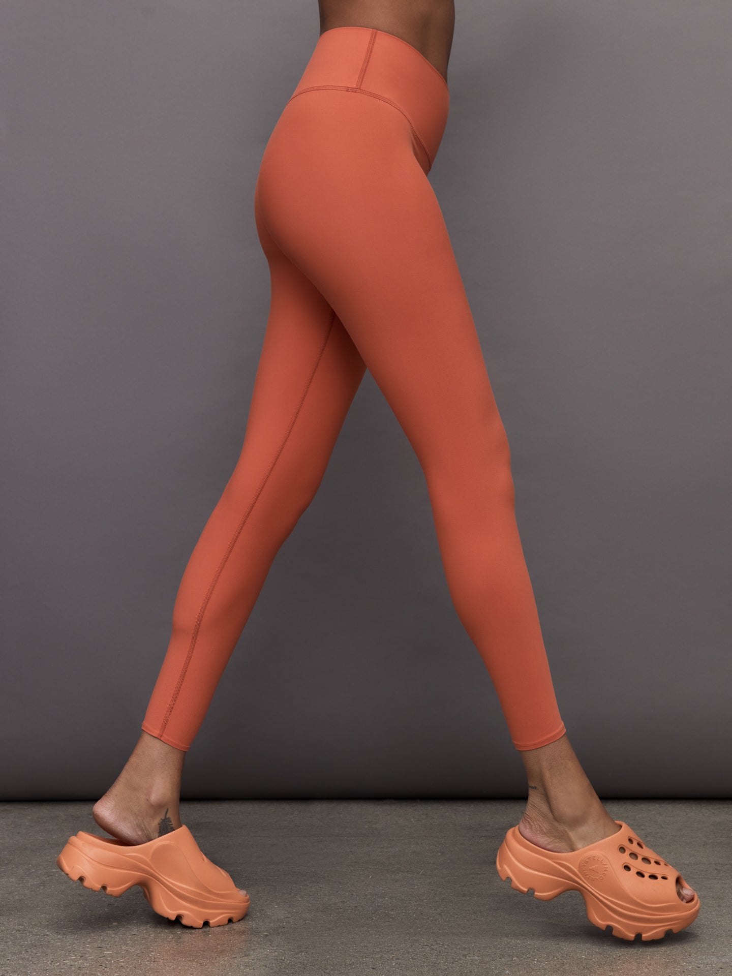 Carbon38 | High Rise Legging in Melt | Burnt Sienna