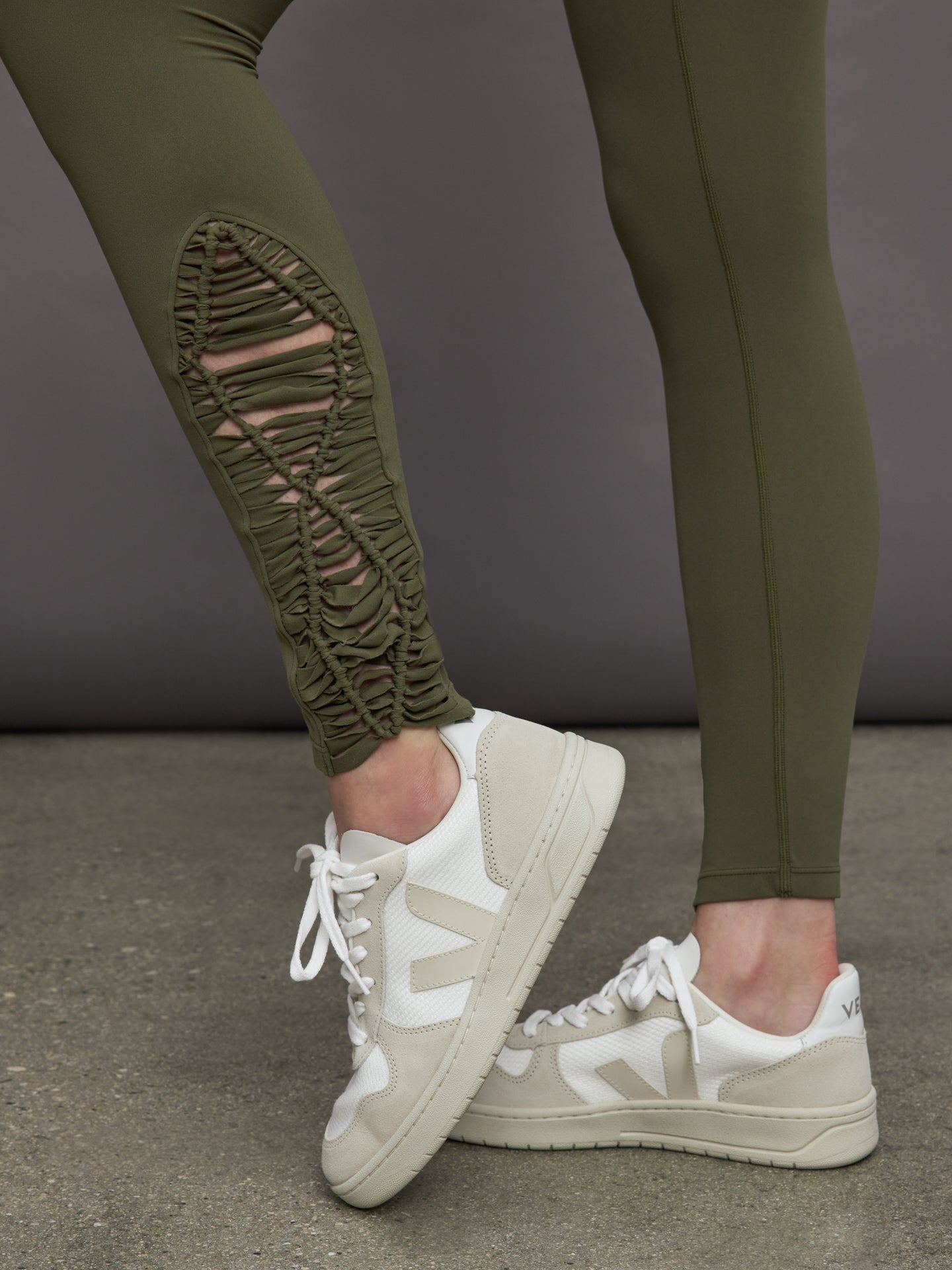 Crochet Legging in Melt | Olive
