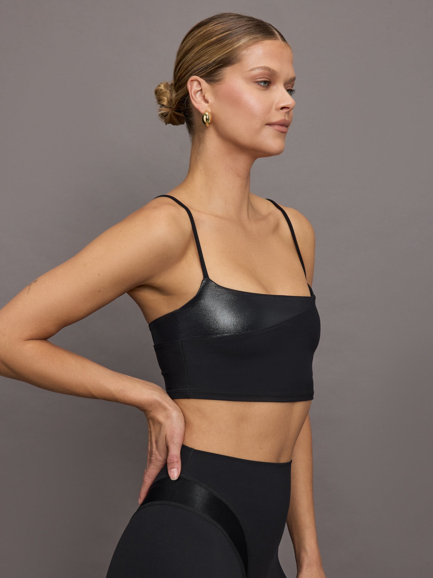Carbon38 | Spliced Colorblock Shine Bra in Melt | Black