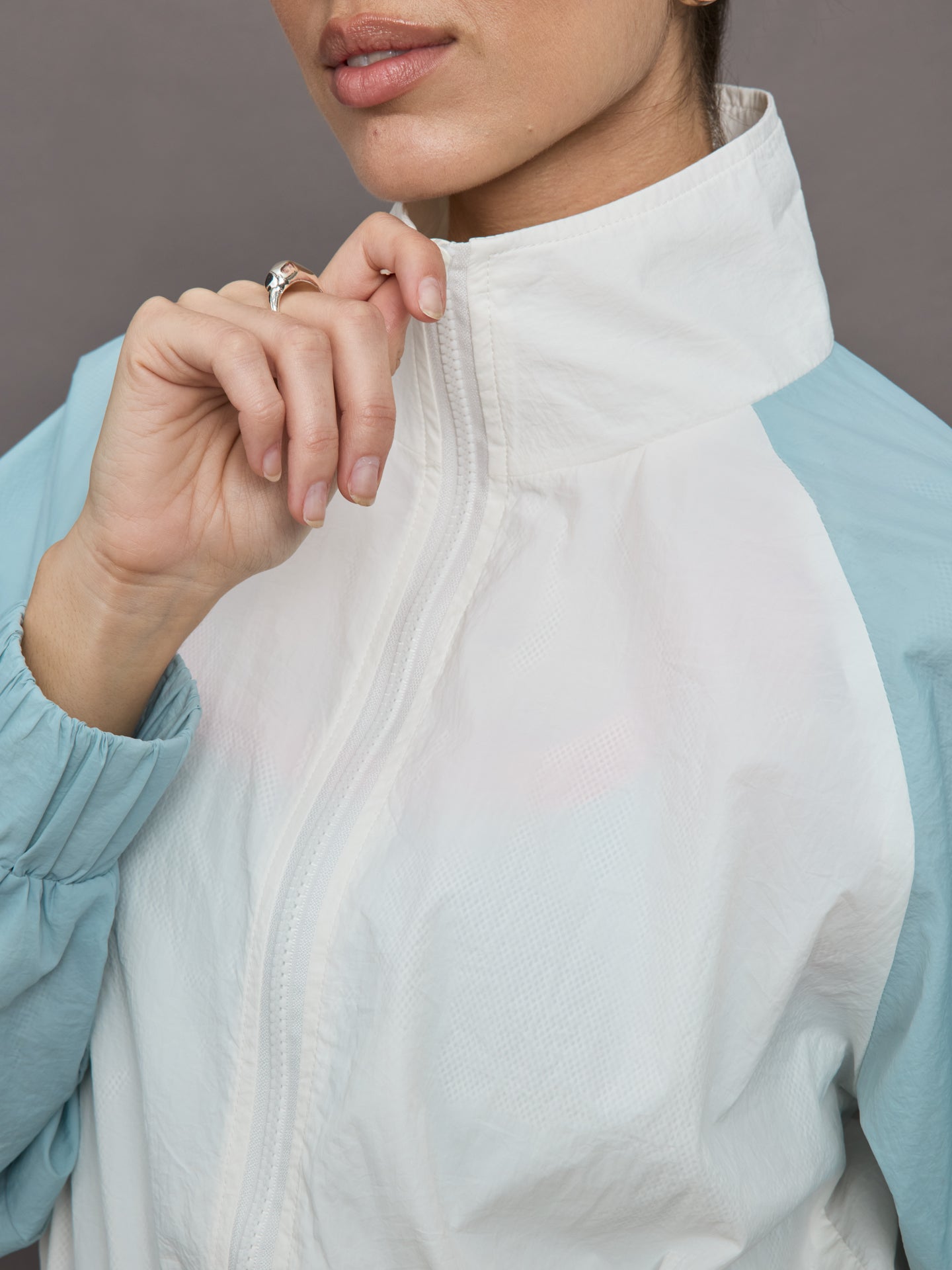 Carbon38 | Colorblock Windbreaker | Cloud Dancer/Sky Blue