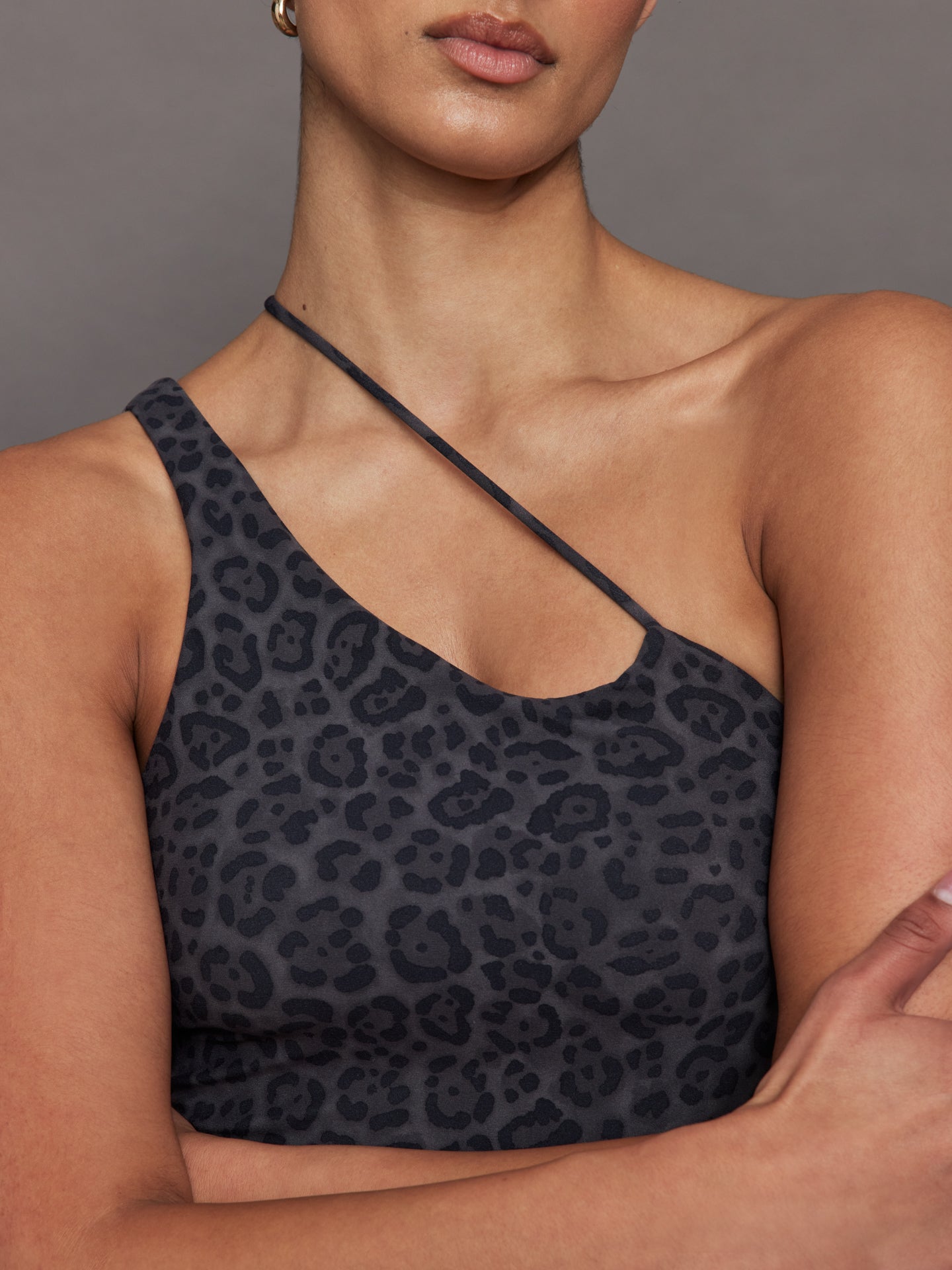 Carbon38 | One Shoulder Convertible Tank in Melt | Charcoal Leopard
