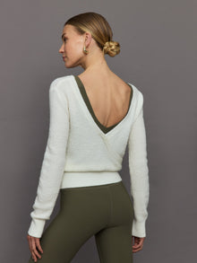 Carbon38 | Reversible Boucle Sweater | Off White