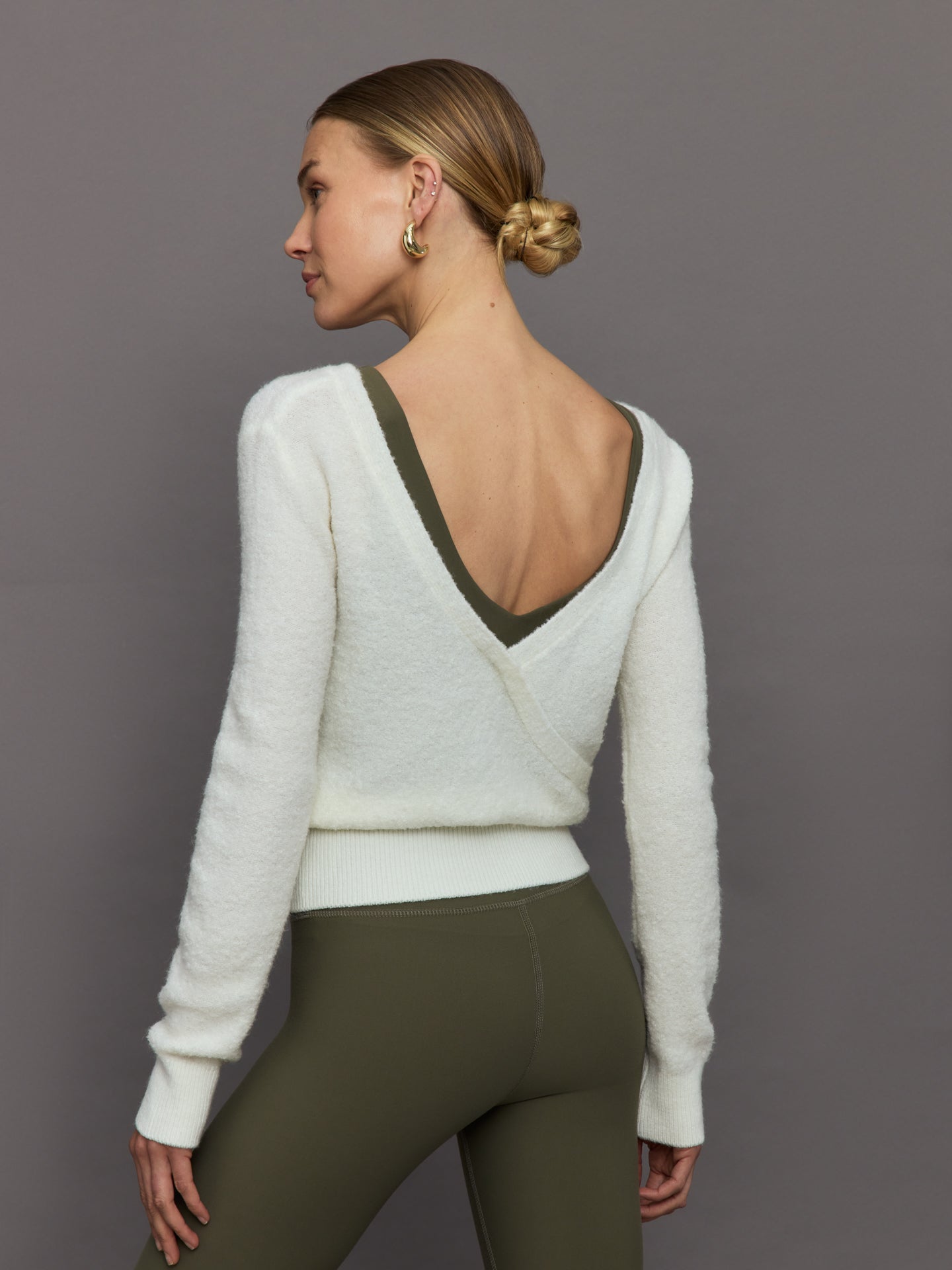 Carbon38 | Reversible Boucle Sweater | Off White