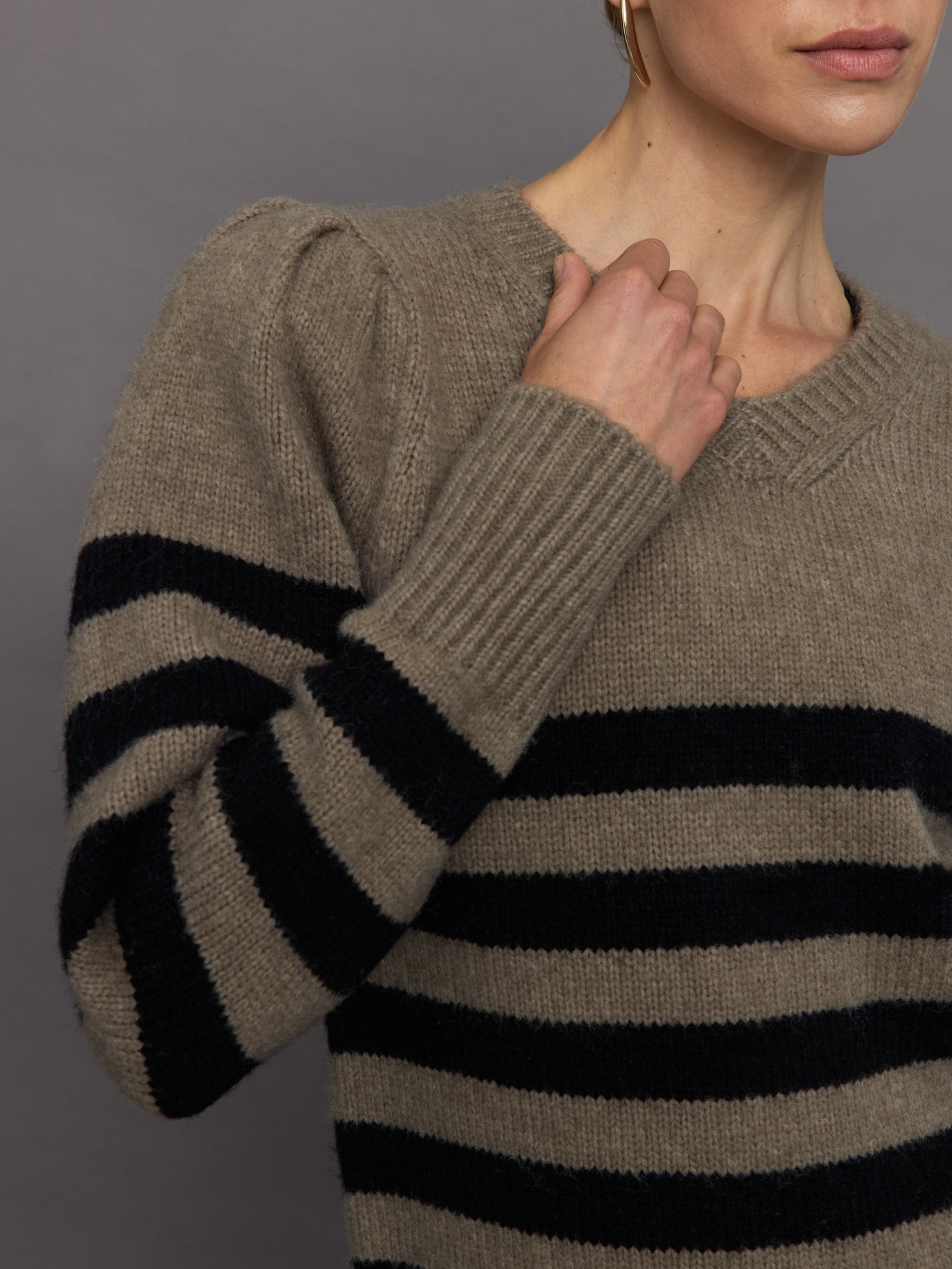 Striped Puff Sleeve Sweater | Stone/ Black