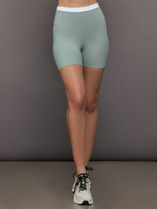 Contrast Melt Biker Short | Sage/White