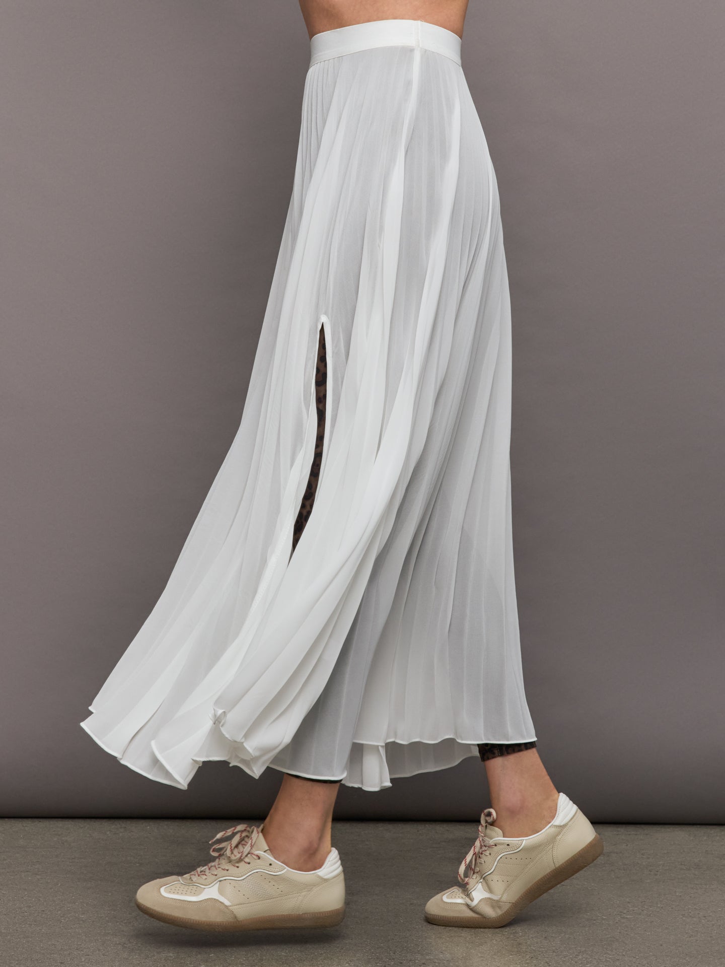 Carbon38 | Mesh Pleated Skirt | Ivory