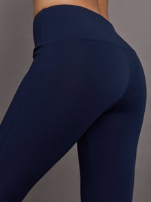 Kick Flare Pant in Scuba | Navy