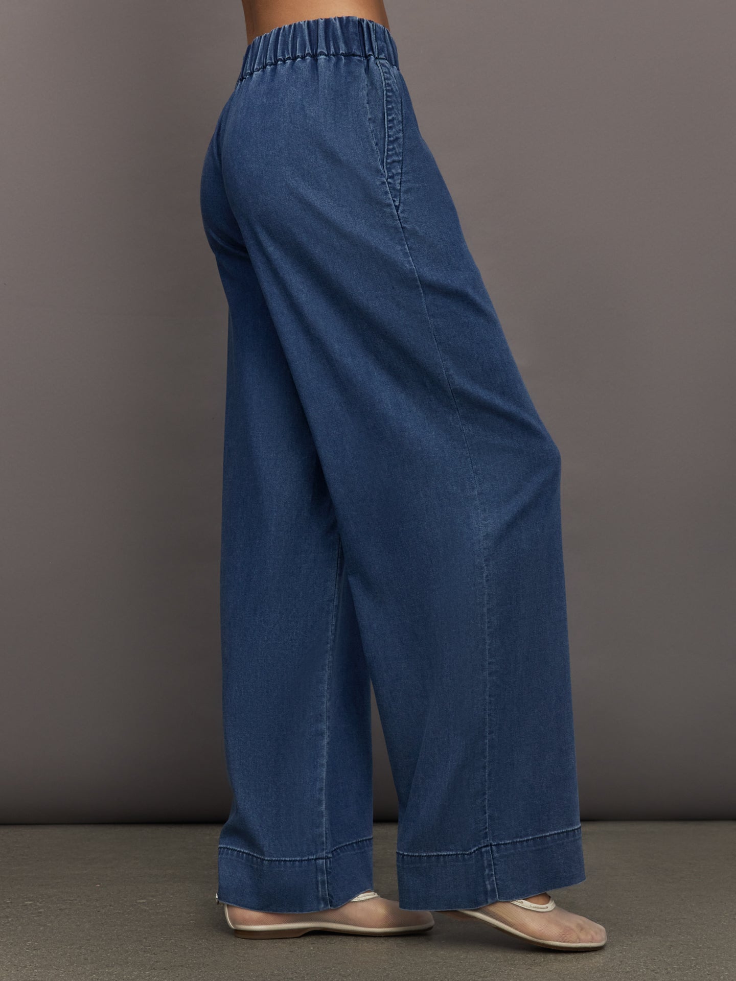 Chambray Pant | Medium Wash