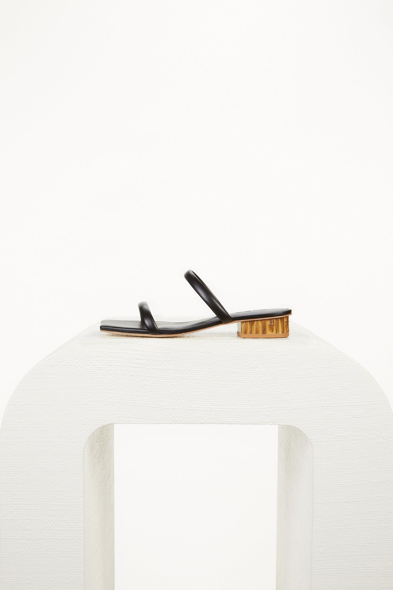 Liz Sandal | Black