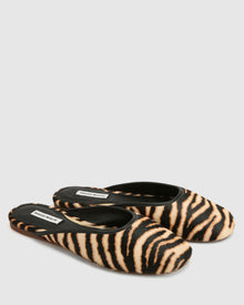 Womens | Chaos Pony Flat | Tiger