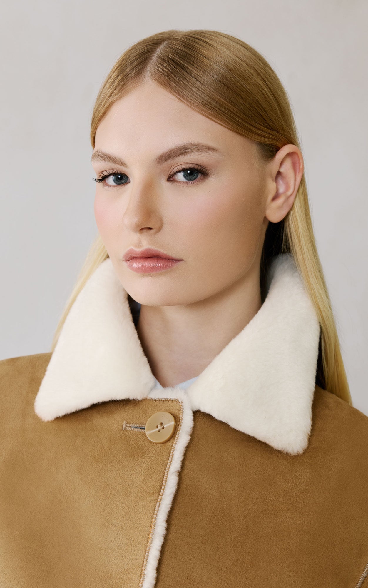 Christine Faux Sherpa Coat | Teak-Powder