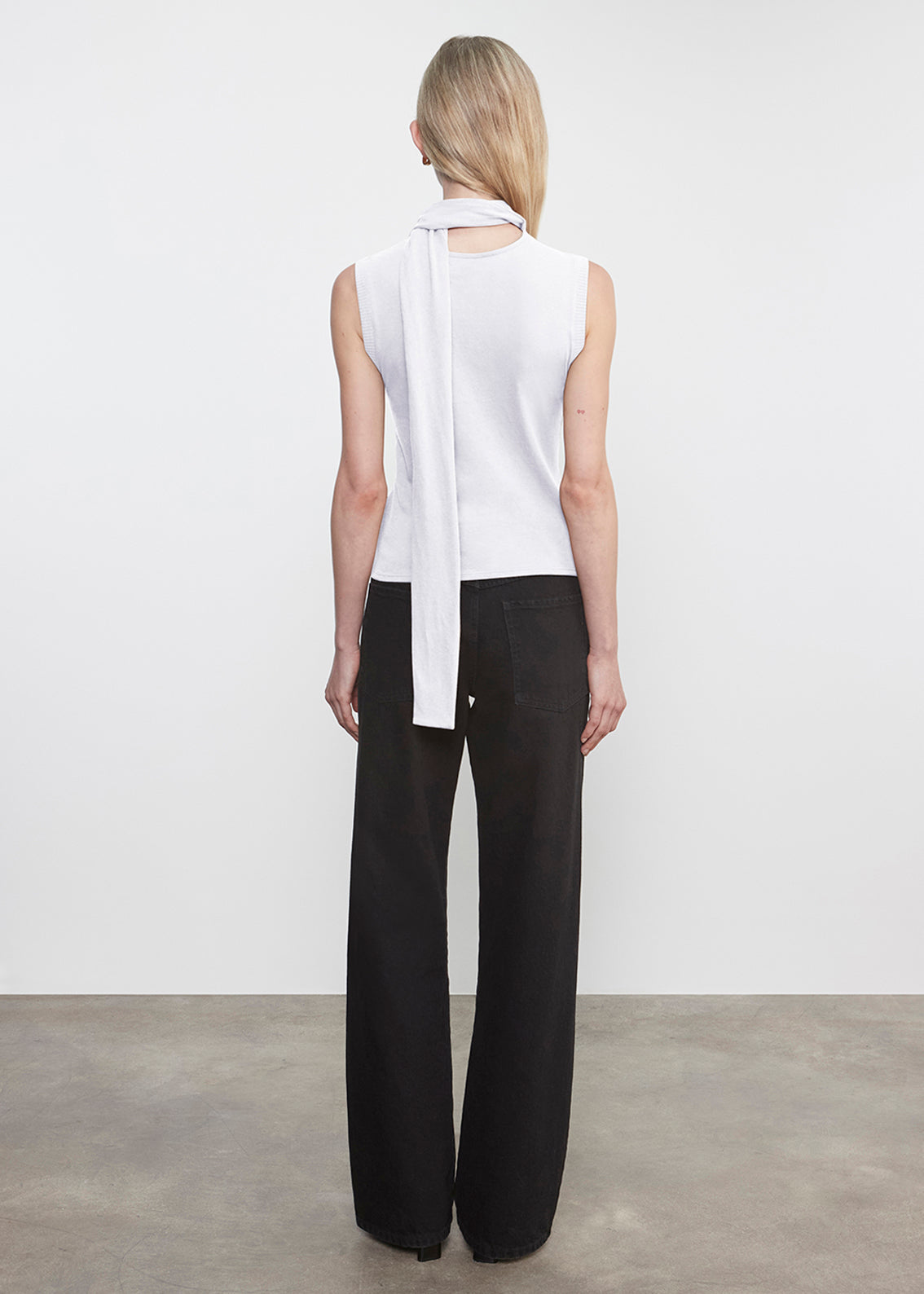Cashmere Sleeveless Scarf Scarf Top | White