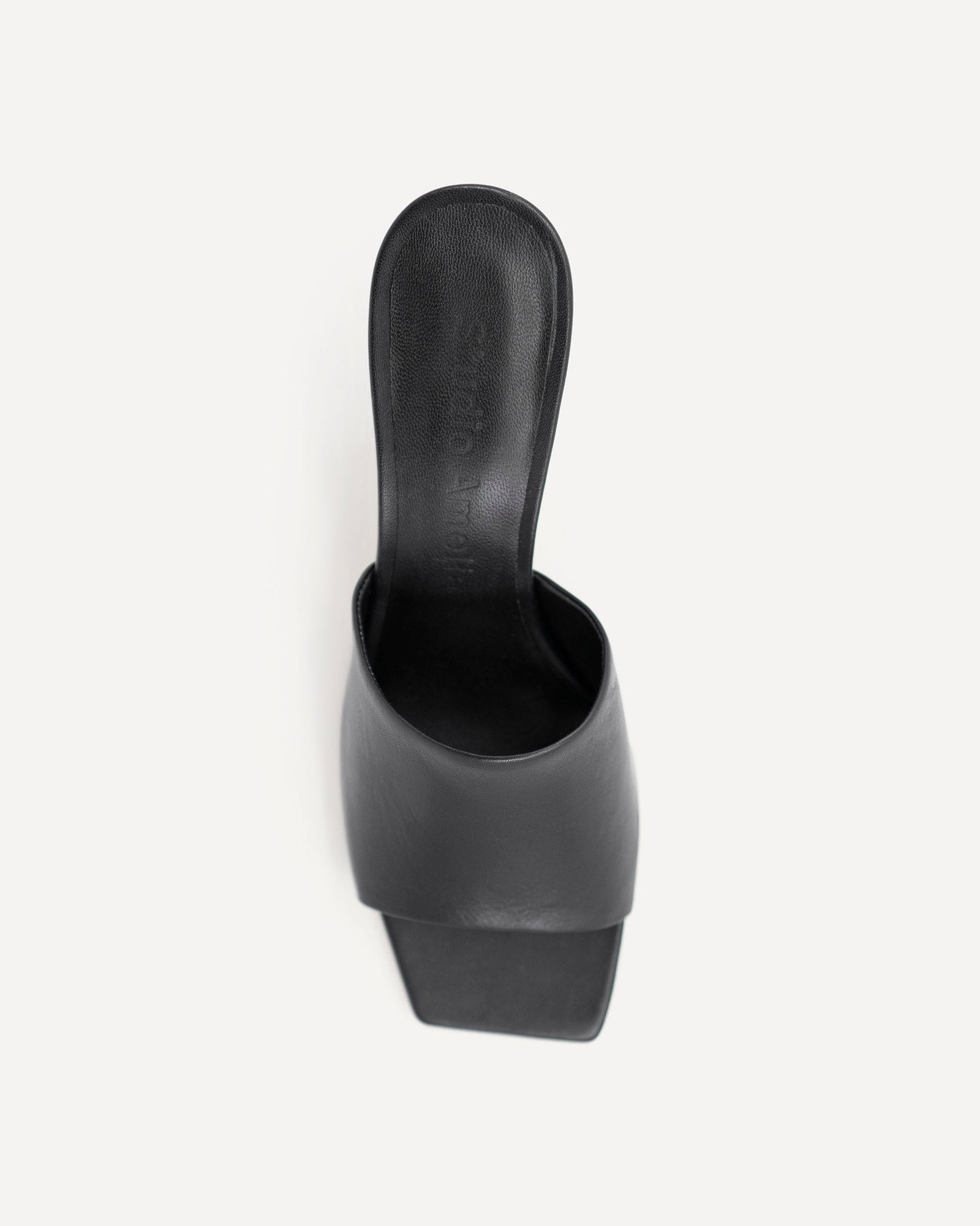 Classic 70 Mule | Black
