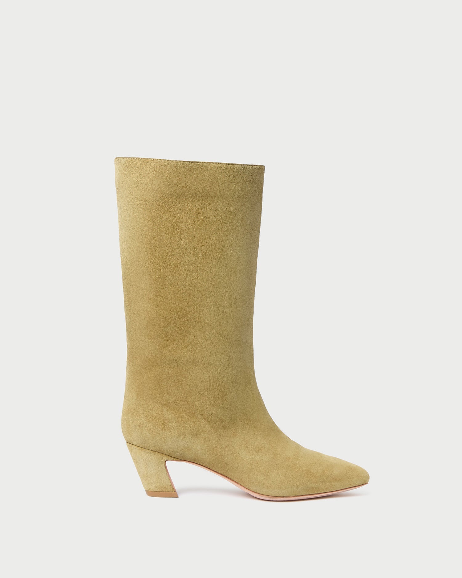 Color: Cargo