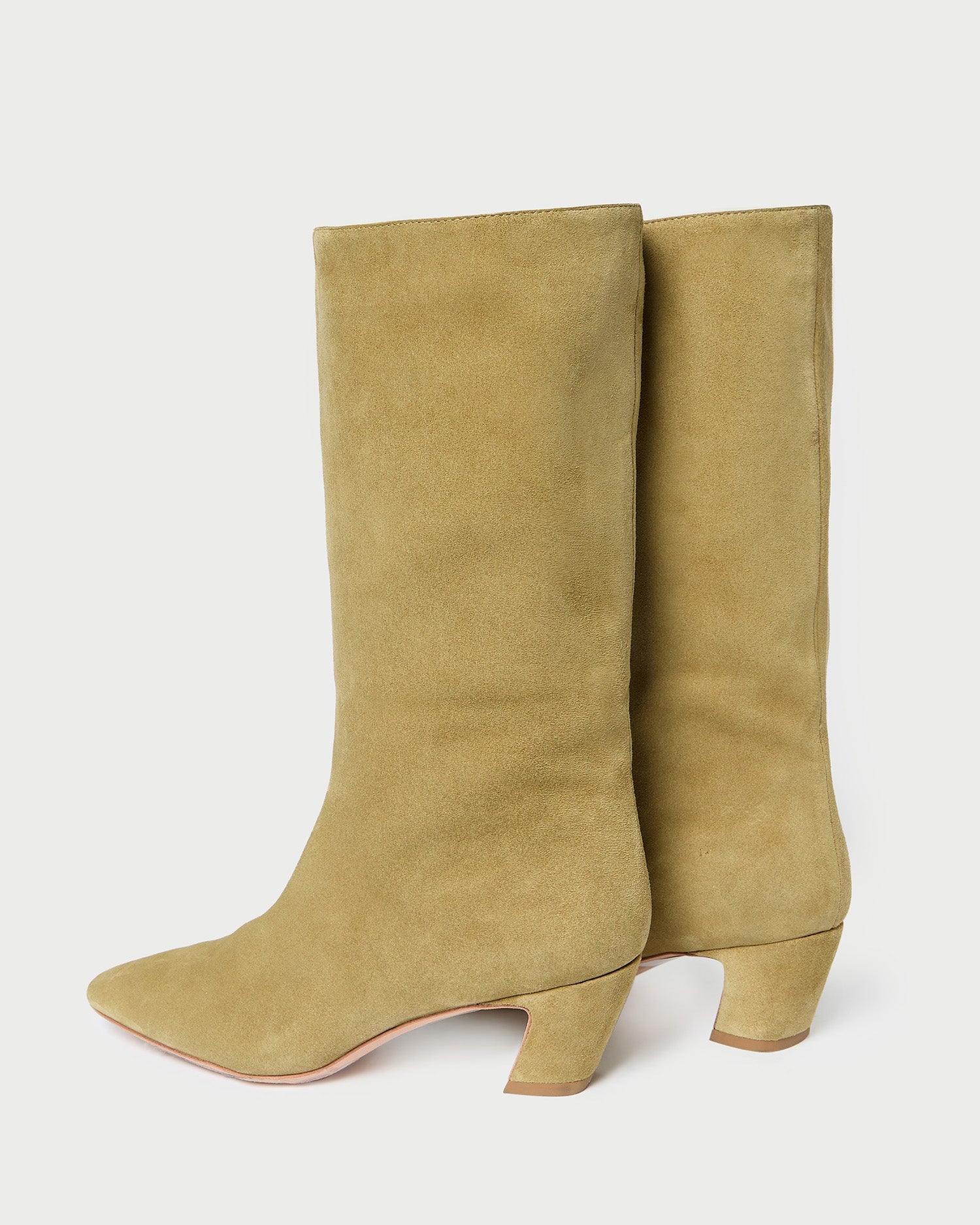 Color: Cargo
