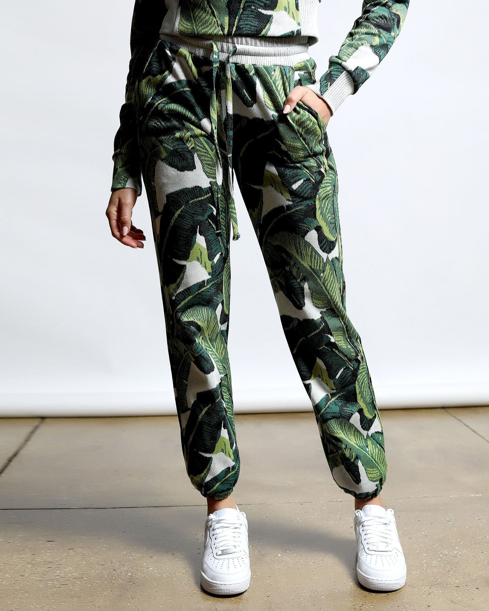 Womens | California Love Hyper Reality Knit Sweatpants | Leaf