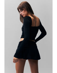 Crisia Top | Black