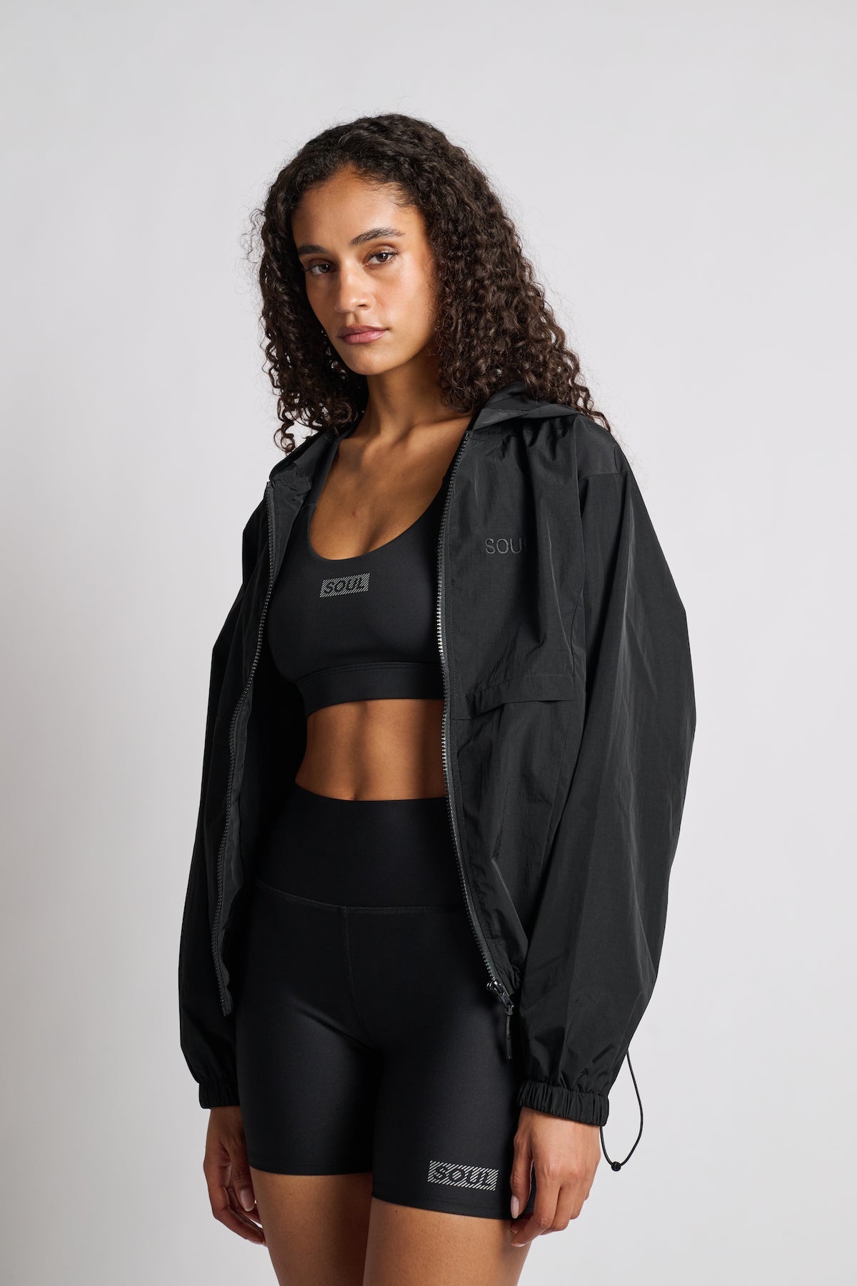 Soul by SoulCycle | Cropped Windbreaker | Black