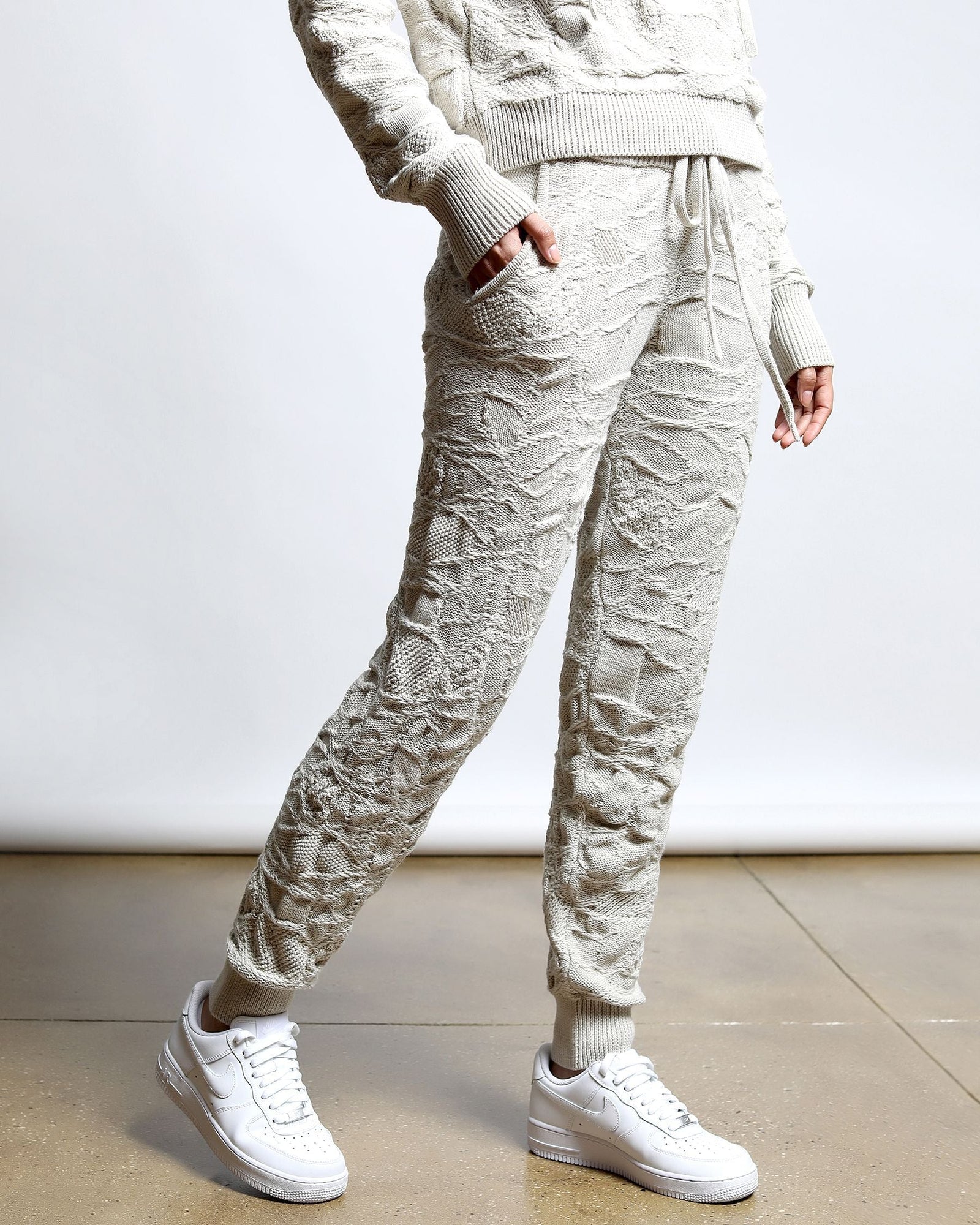 Womens | Crossover Netting Sweater Knit Sweatpants | Beige
