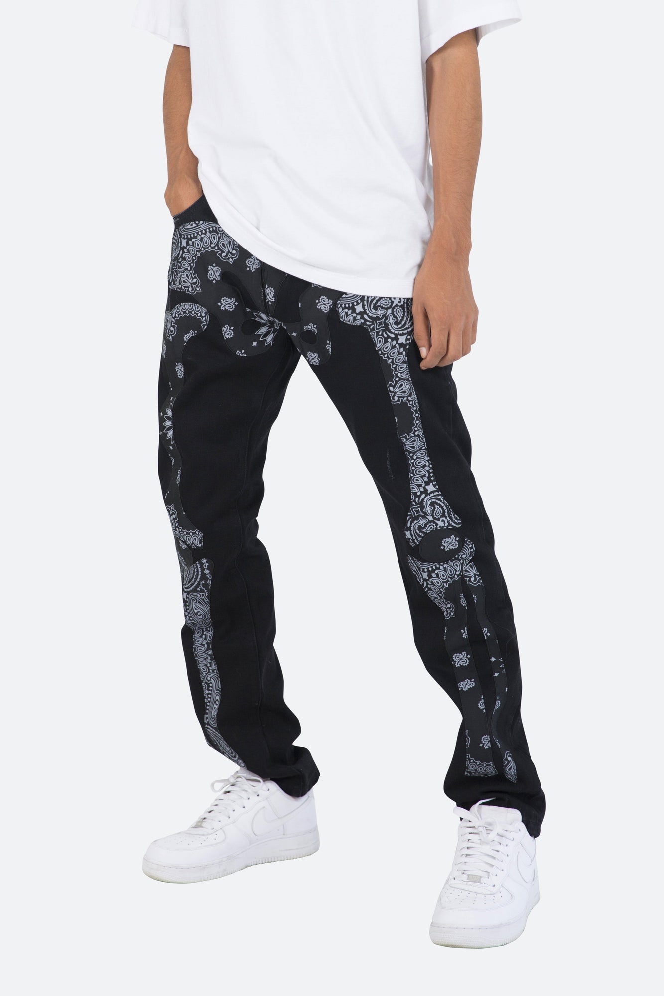 D261 Skeleton Straight Denim | Black x Black