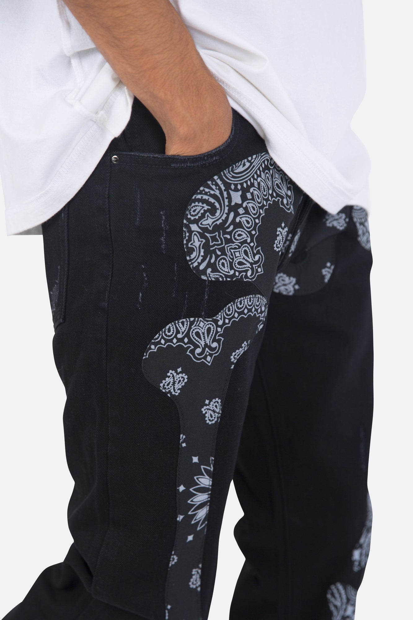 D261 Skeleton Straight Denim | Black x Black