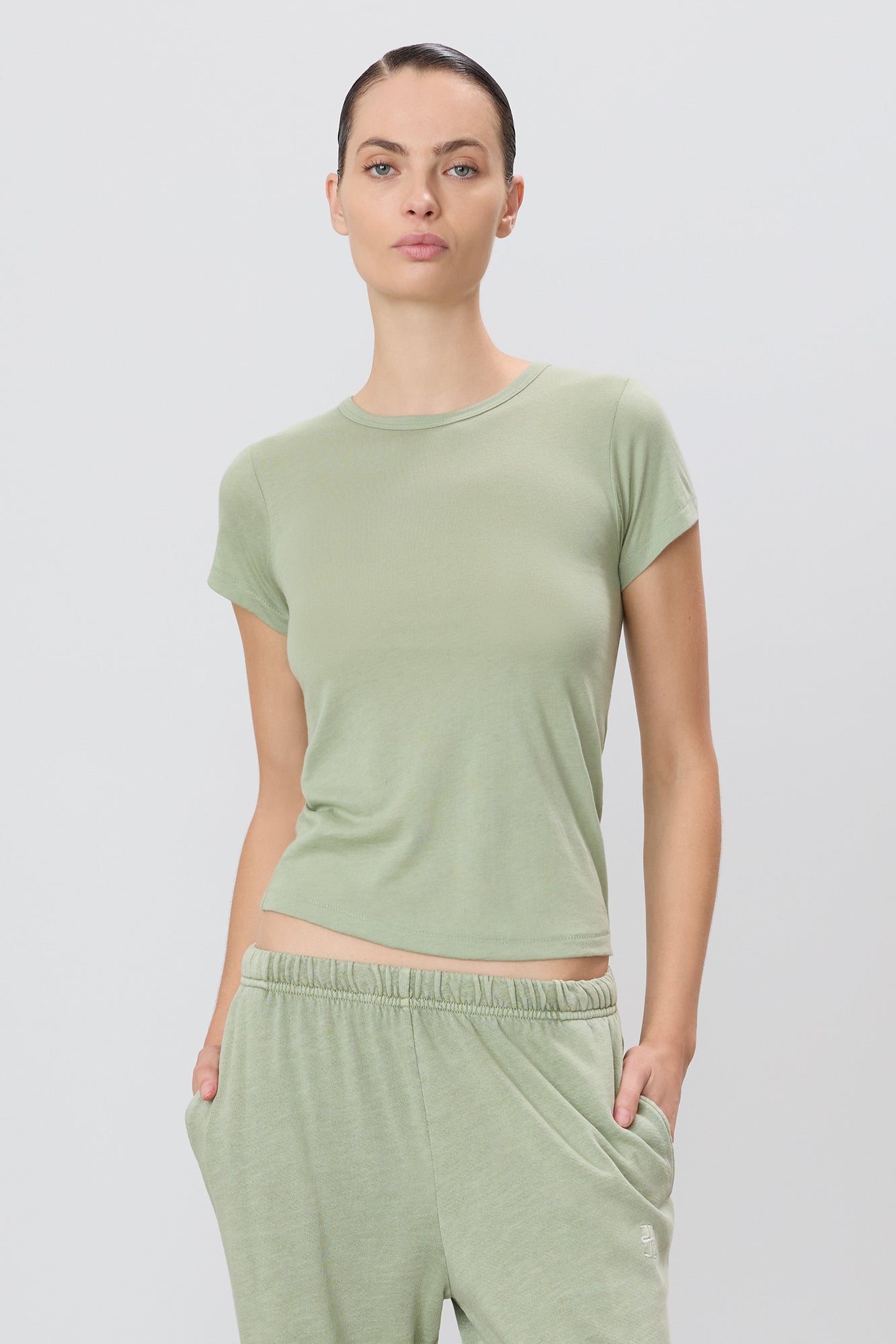 FITTED CREWNECK SHORT SLEEVE T-SHIRT - ETERNE