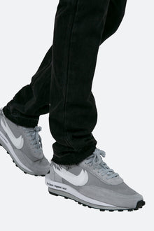 D486 Paneled Straight Denim | Black