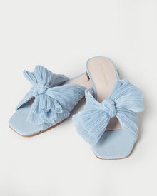 Color: Blue