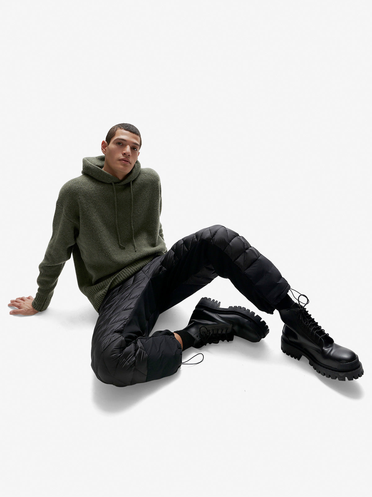 Man HYBRID DOWN SWEATPANT - Black