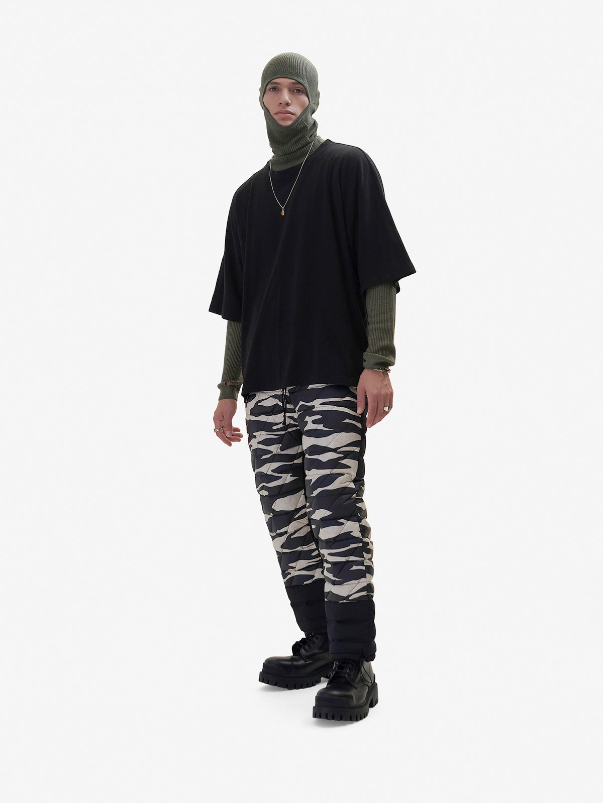 Man HYBRID DOWN SWEATPANT - Zebra - front