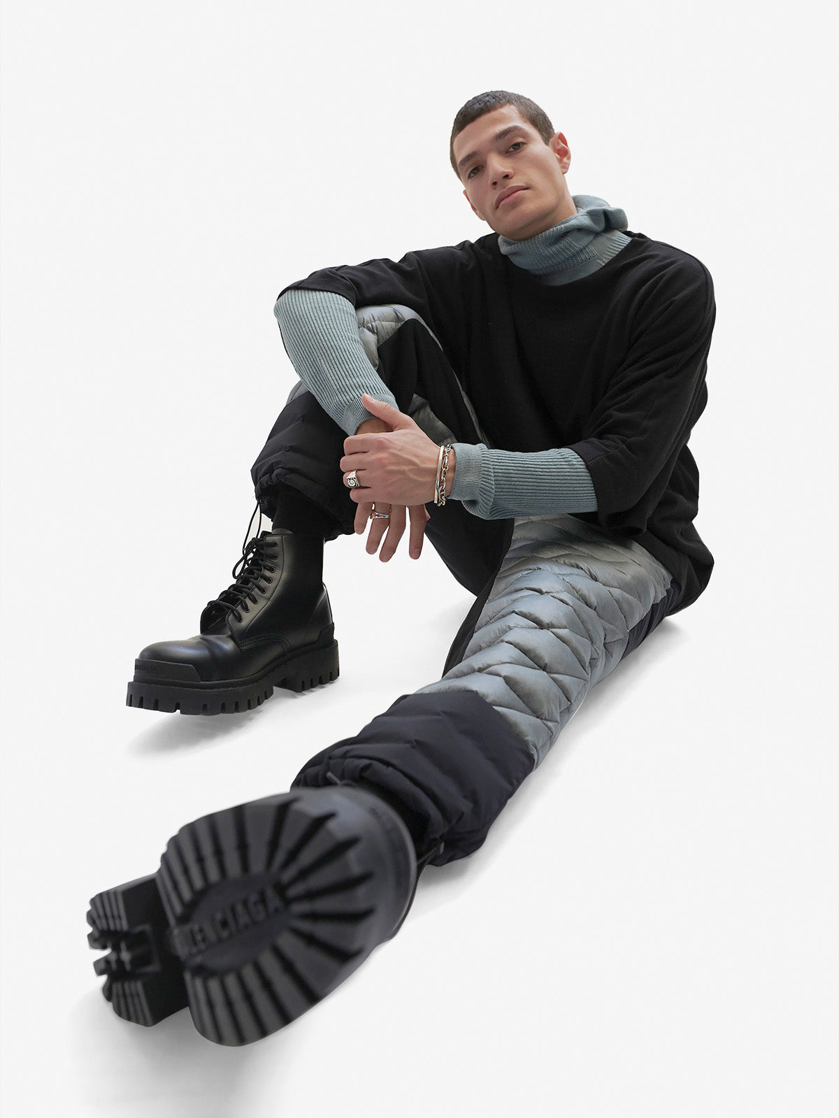 Man HYBRID DOWN SWEATPANT - Slate Gray