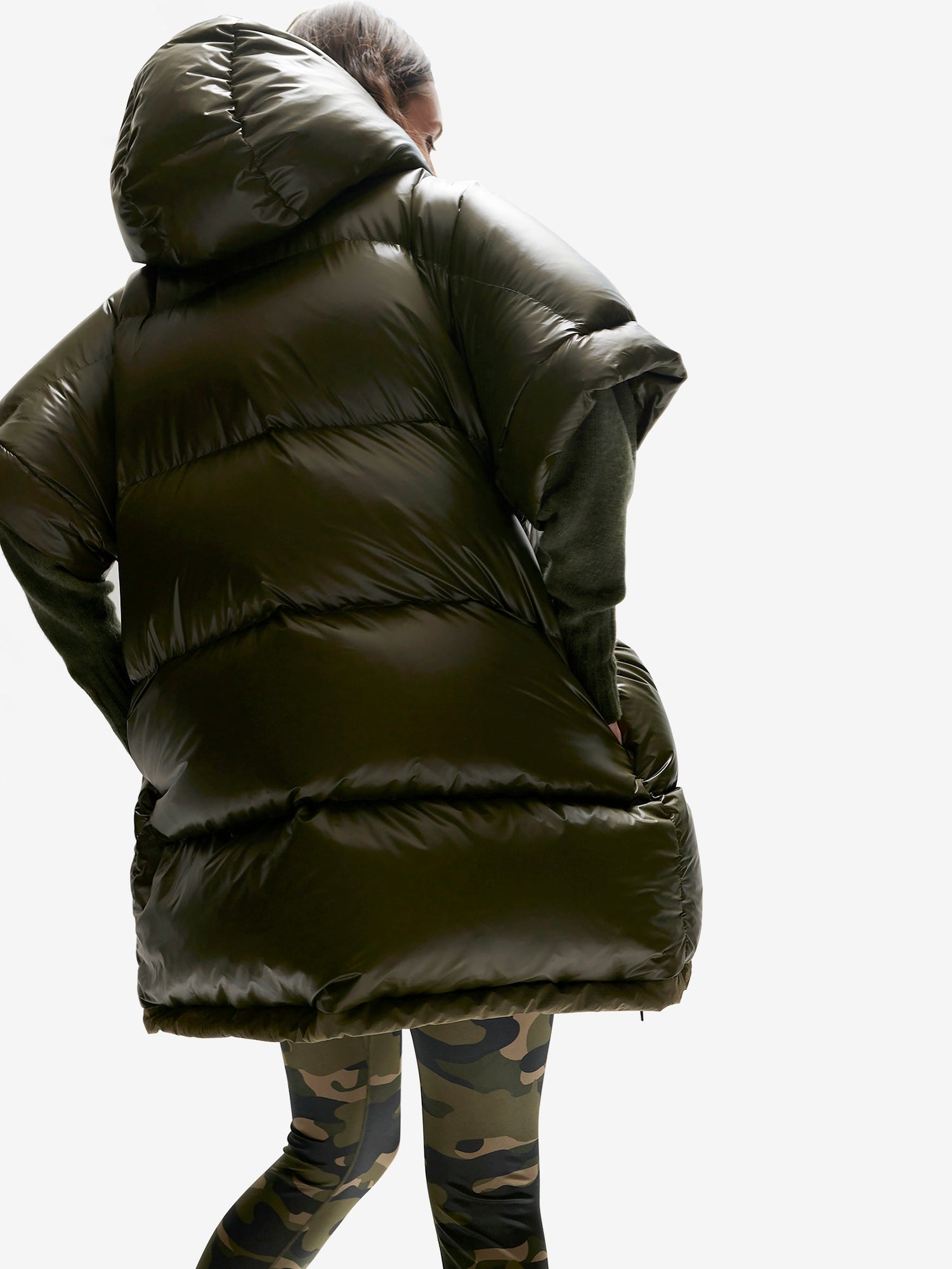 Woman LONG DOWN VEST - Olive - back