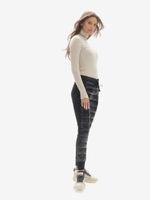 Woman HYBRID DOWN JOGGER - Black - side