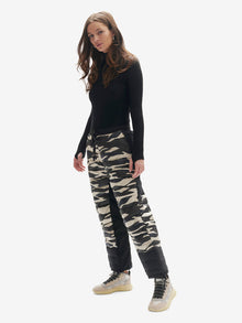 Woman HYBRID DOWN SWEATPANT - Zebra - side