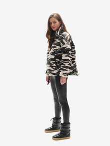 Woman DOWN HALF ZIP - Zebra - side