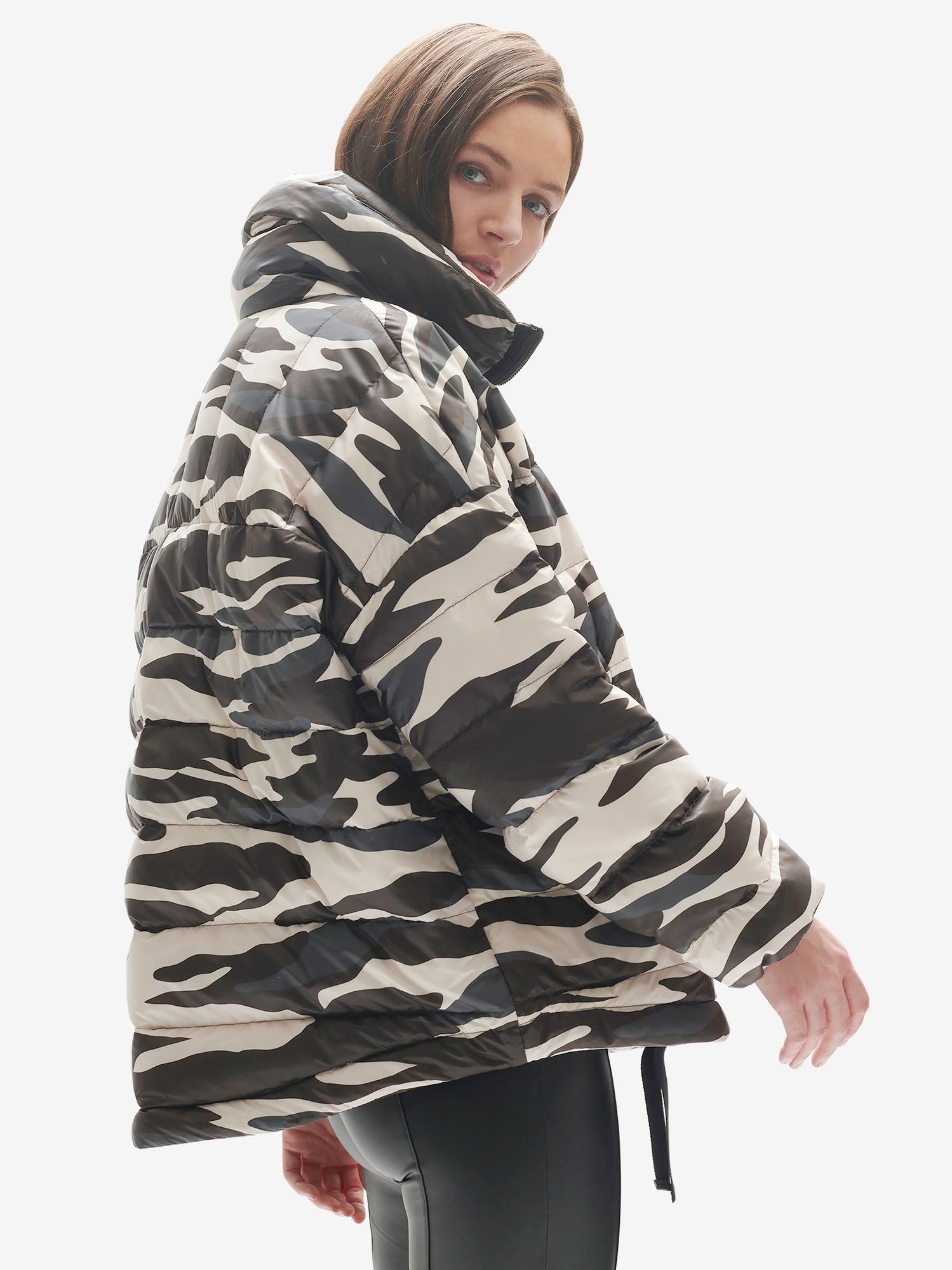 Woman DOWN HALF ZIP - Zebra - right side