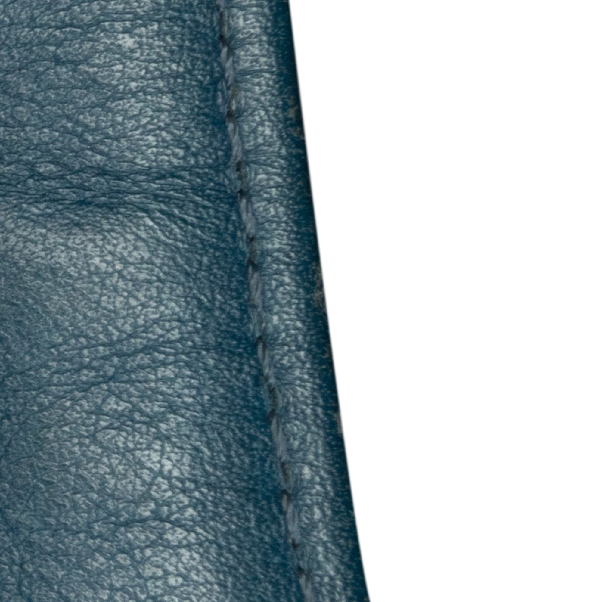 Chanel | Pre-Owned CC Chevron Calfskin Statement Shopping Tote | Blue/Dark BlueBlue/Dark Blue