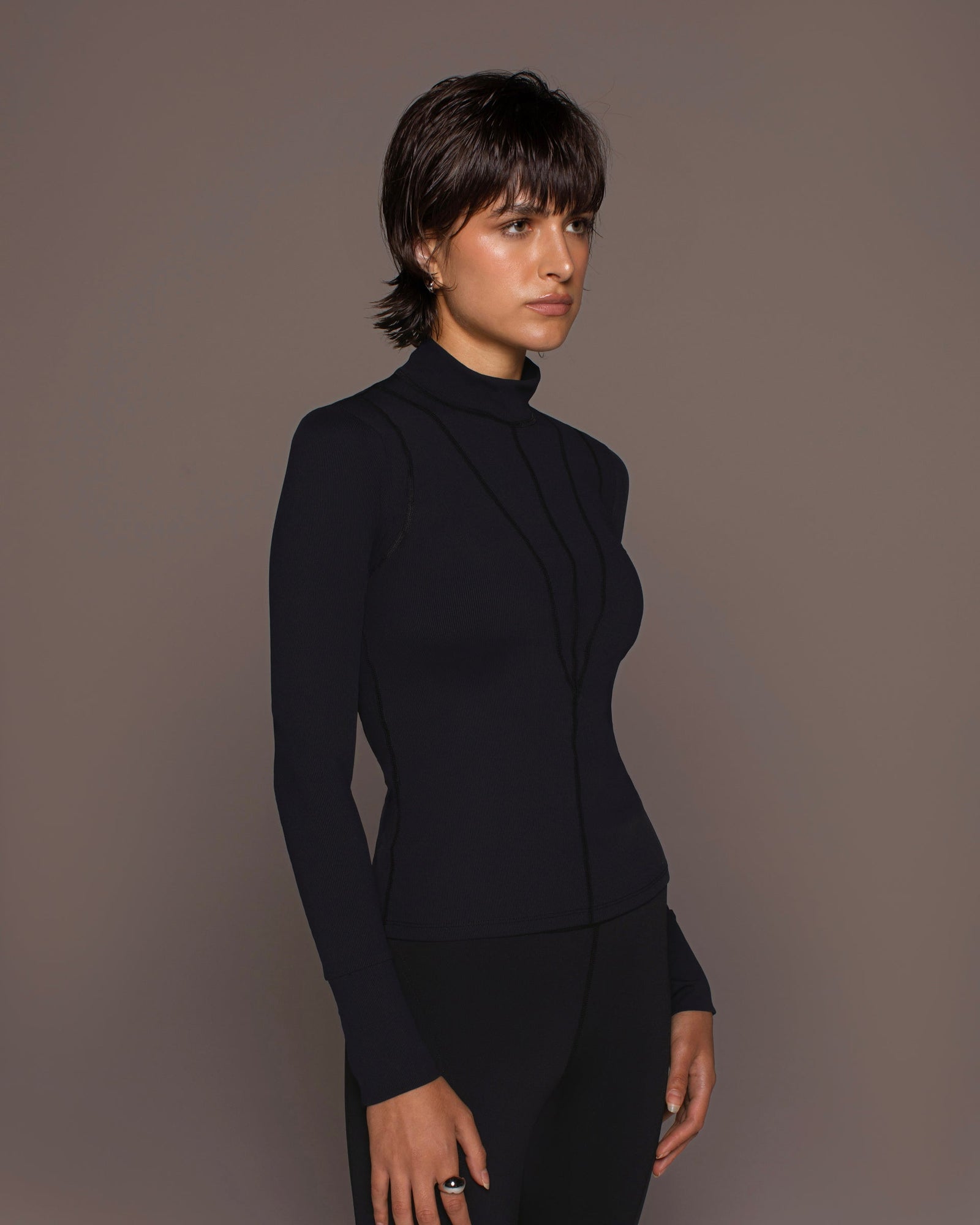 Descent Long Sleeve Top | Black