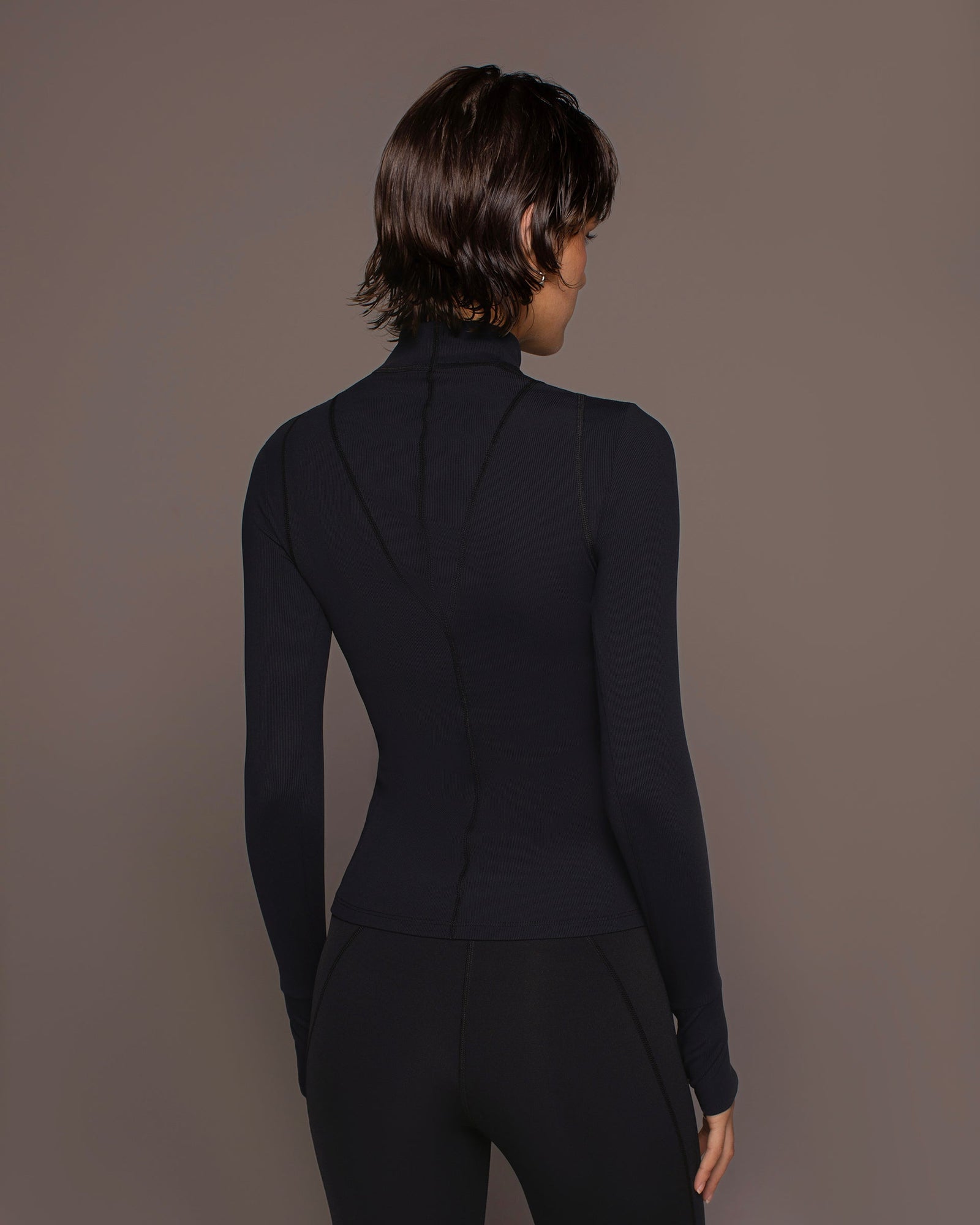 Descent Long Sleeve Top | Black
