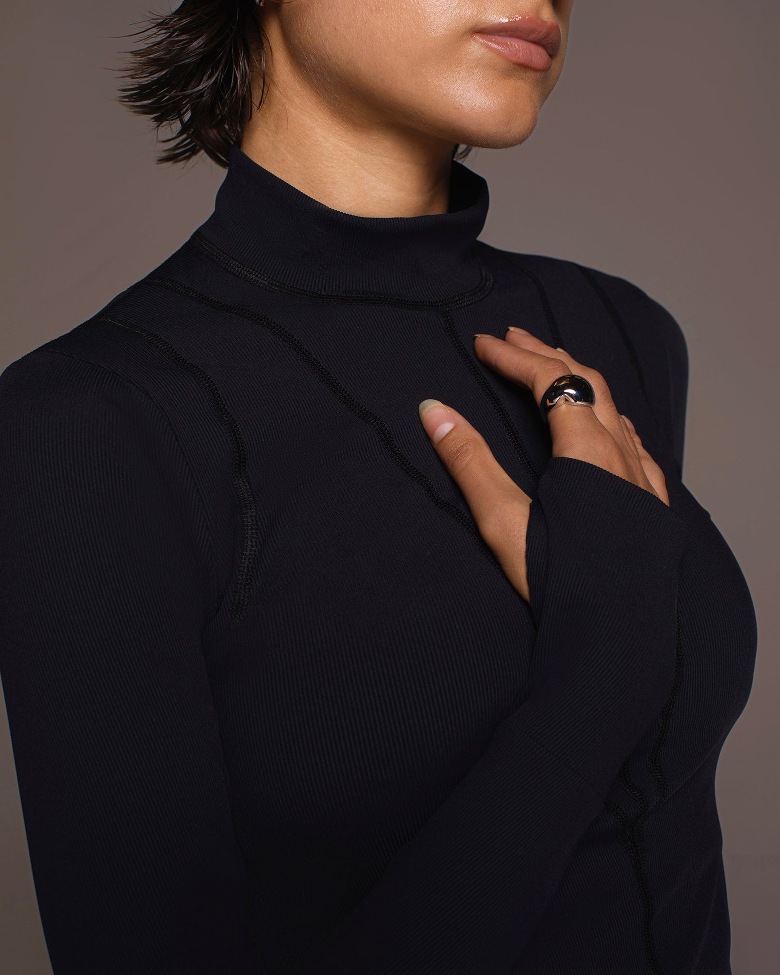Descent Long Sleeve Top | Black