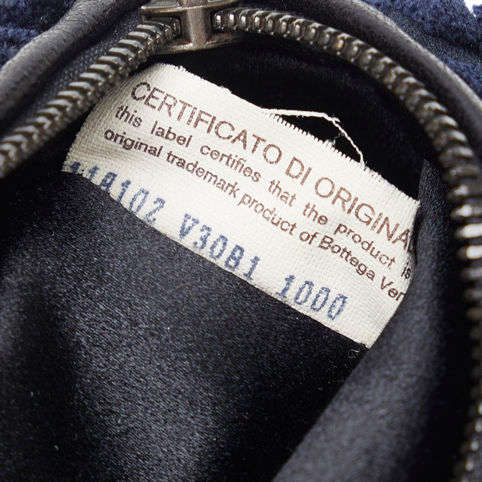 Bottega Veneta | Pre-Owned Multi-Pouch Butterfly Velvet Crossbody | Blue/Dark Blue