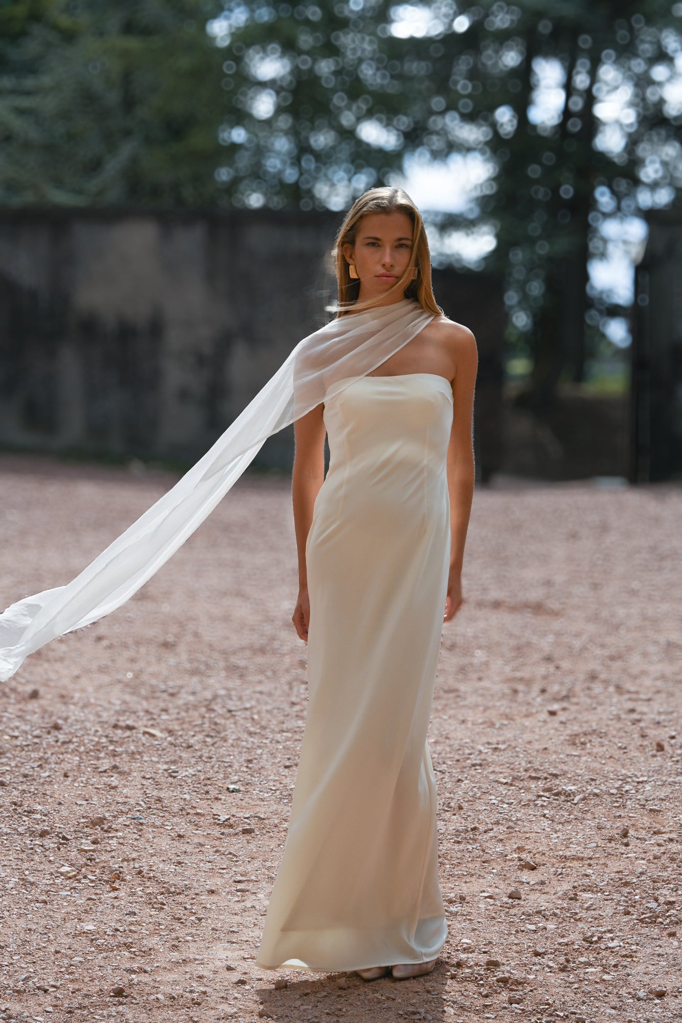 Vitoria Cape Dress | Ivory